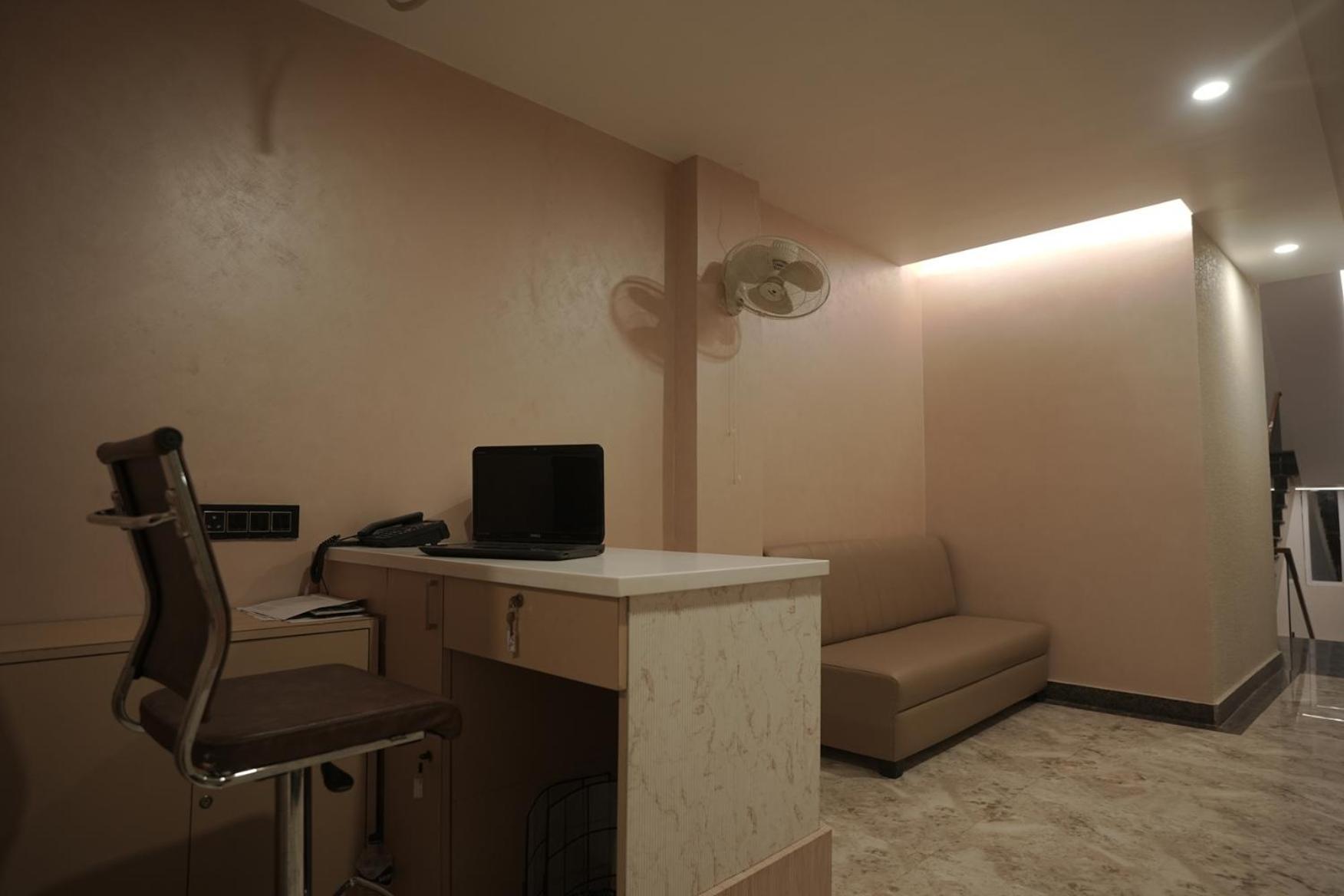 Madina Hotel Prayagraj Exterior photo